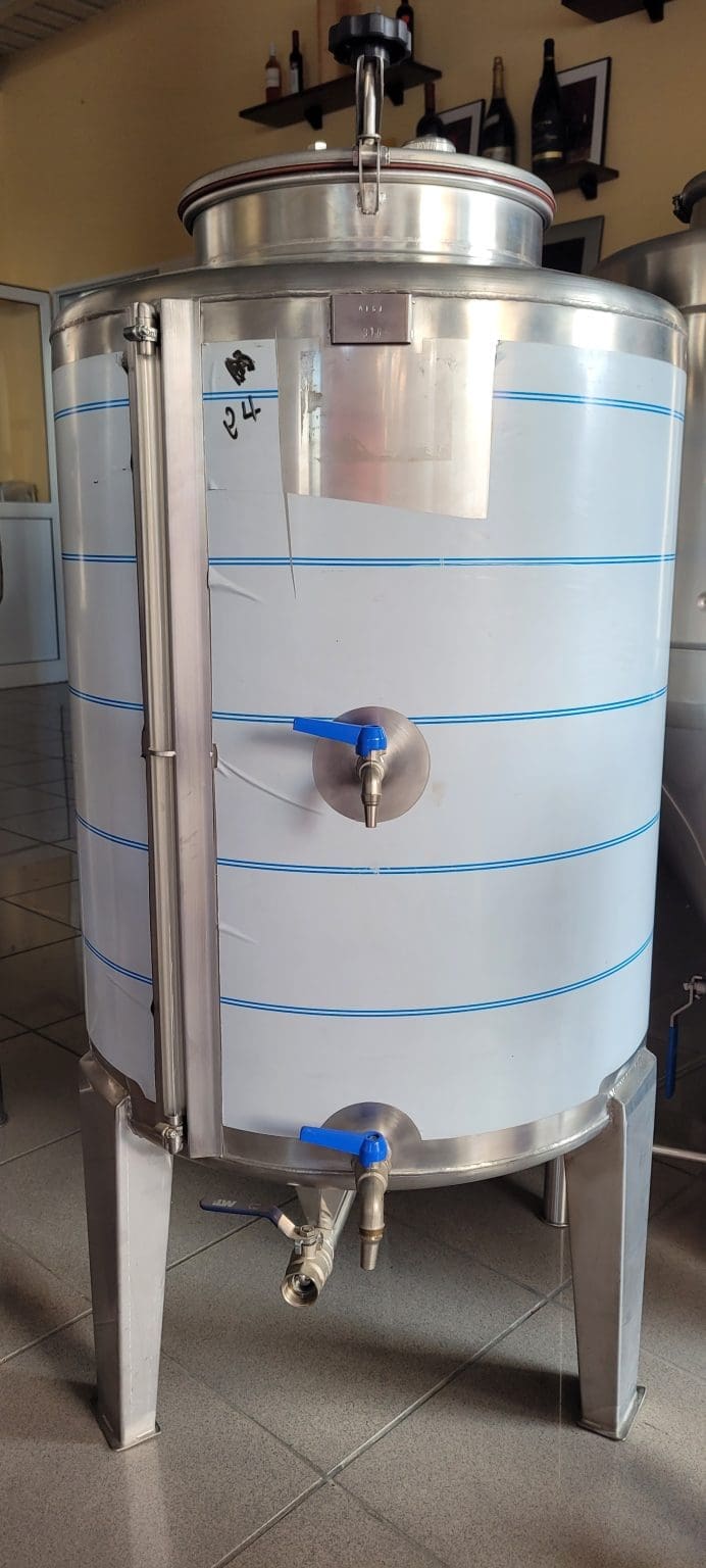 Depósito 250 L Puerta Arriba Para Vino O Aceite Todobodega Tienda